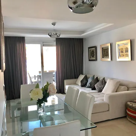 Beautiful Penthouse Perfect Location アパート *